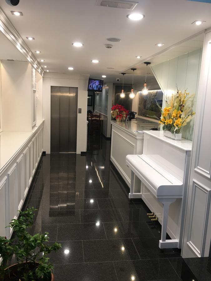 Hotel Ric Sabadell Dış mekan fotoğraf